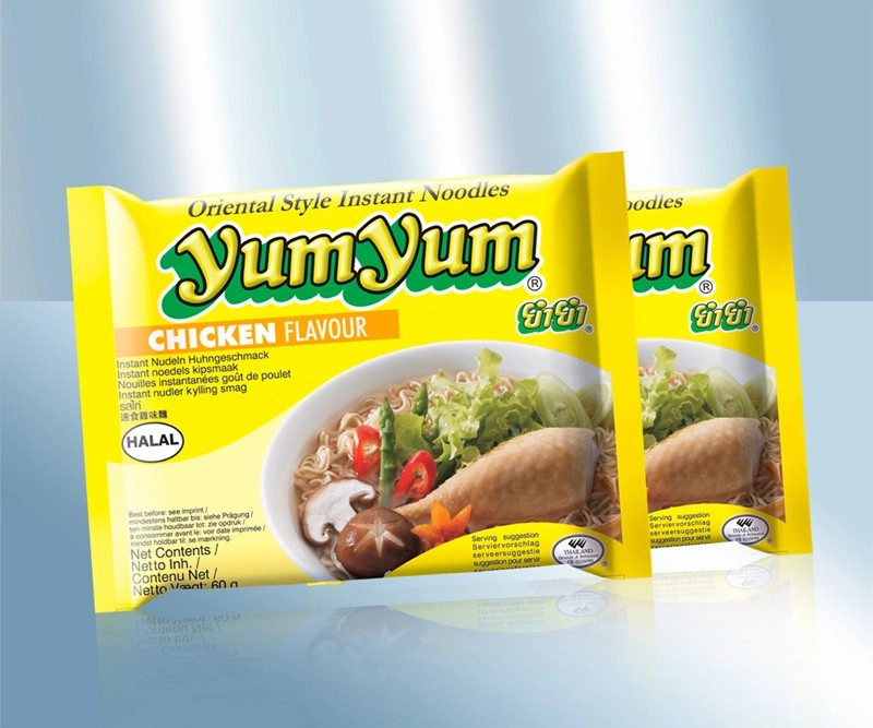 Fideos instantáneos Yum Yum con pollo 60g